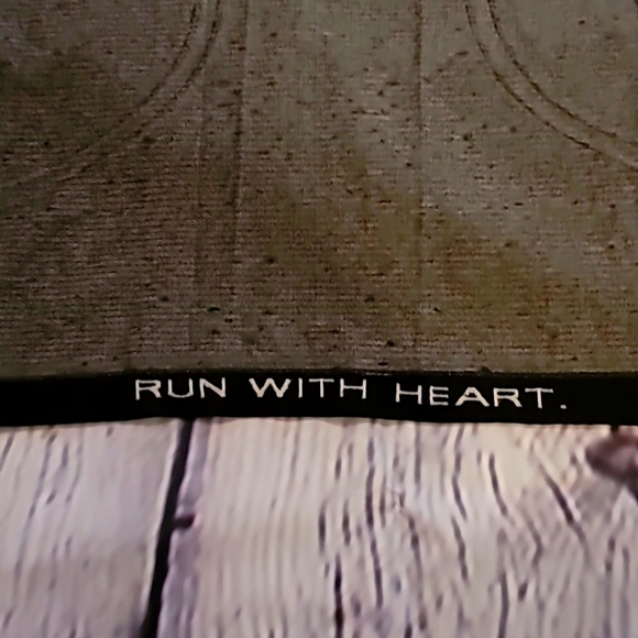 Lululemon reversible tank - Picture 5 of 6